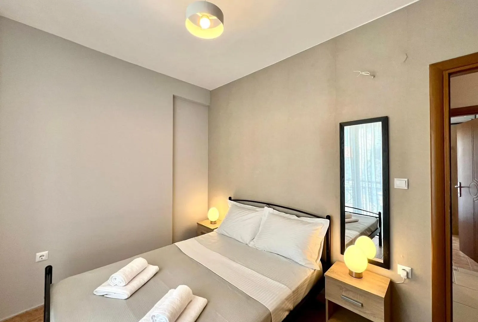 P Deluxe Suites Β4 Néa Mihanióna Görögország